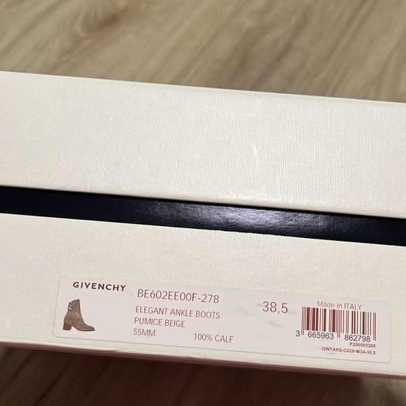 Givenchy Ankle Boots Beige Calf Suede 8.5 - Picture 16 of 16
